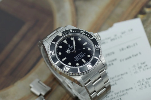 Rolex submariner date - no,