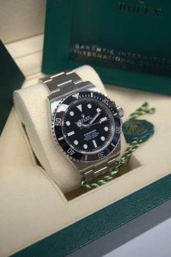 Rolex submariner date - rolex,