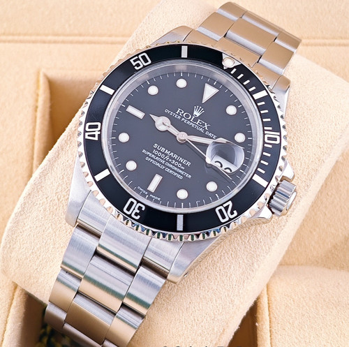 Rolex submariner date - rolex,