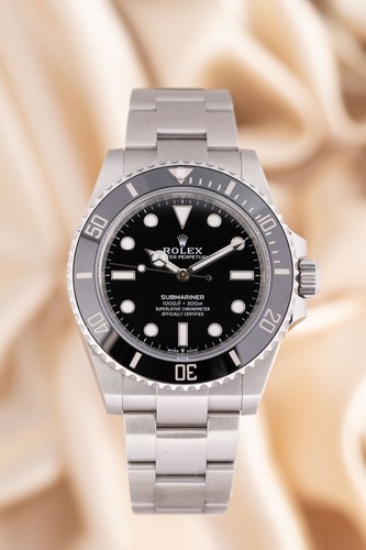 Rolex submariner date - no,